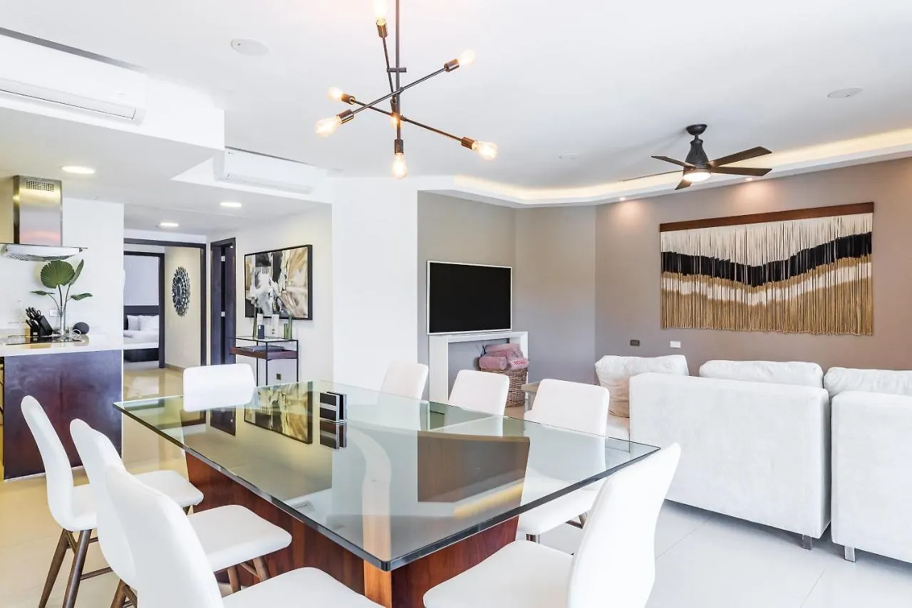 Casa 401N Los Secretos Apts Playa del Carmen Apartamento